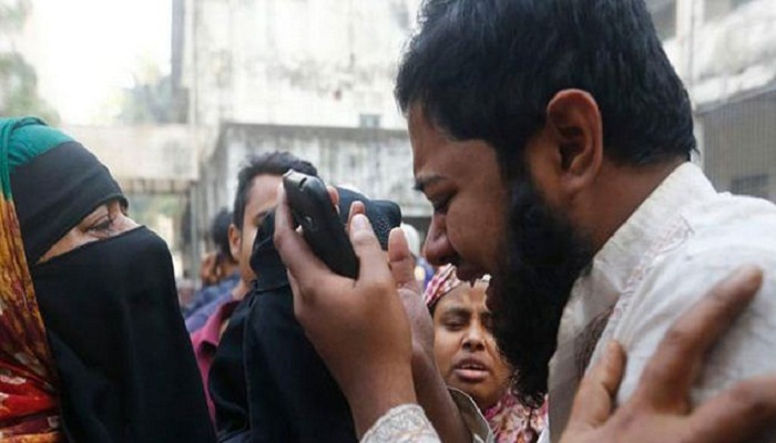মর্গে লাশ আর লাশ: স্বজনদের আহাজারিতে ভারী পরিবেশ