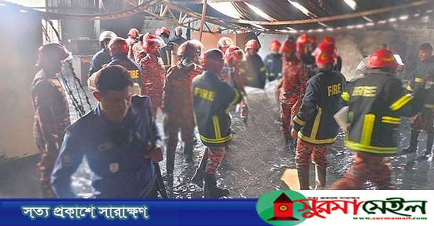 প্লাস্টিক কারখানায় অগ্নিকাণ্ডে ৫ মৃতদেহ উদ্ধার