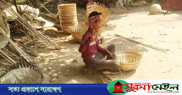 আধুনিকতার ছোয়ায় বিলুপ্তপ্রায় বাঁশ-বেত শিল্প