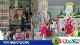 চলছে শারদীয় দুর্গোৎসবের শেষ মুহুর্তের প্রস্তুতি