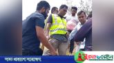 চাঁদাবাজির অভিযোগ দিয়ে পুলিশ সদস্যকে তুলে নিয়ে গেল চোরাকারবারীরা!