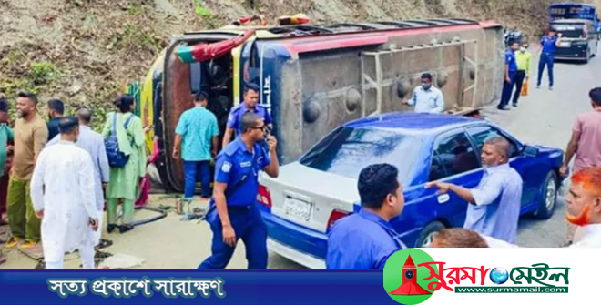 রাঙামাটিতে উল্টে গেলো যাত্রীবাহী বাস, শিশুসহ আহত ১৯