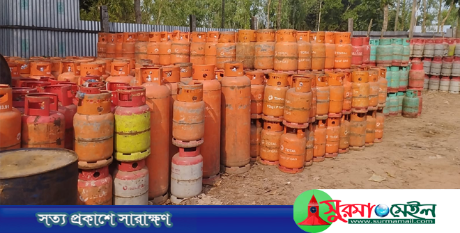 তেলের পর বাড়লো এলপিজি গ্যাসের দাম