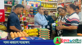 আকস্মিক বাজার পরিদর্শনে বাণিজ্যমন্ত্রী খন্দকার মুক্তাদির