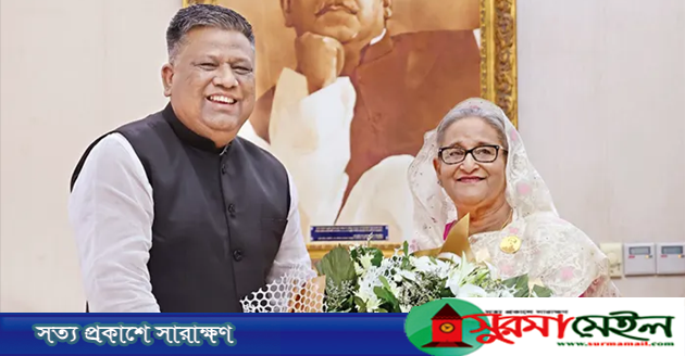 শেখ হাসিনার সঙ্গে ৪০ বিমান নিয়ে ঢাকায় নামার ঘোষণা আনোয়ারুজ্জামানের