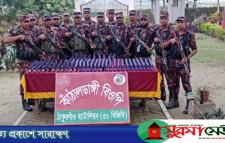 সীমান্তে ৩৯৭ বোতল ভারতীয় ফেন্সিডিল ও এস্কাফ সিরাপ জব্দ