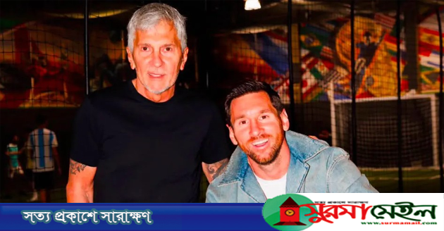 ‘ওপার থেকে আমাকে দেখে রেখ, এখন শান্তিতে ঘুমাও বাবা’